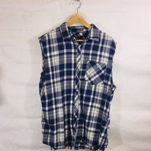 CUT OFF PLAID BUTTON DOWN